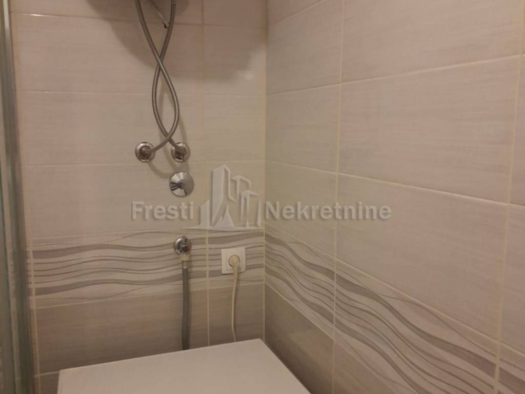 Stan u zgradi, Prodaja, Obrovac, Obrovac