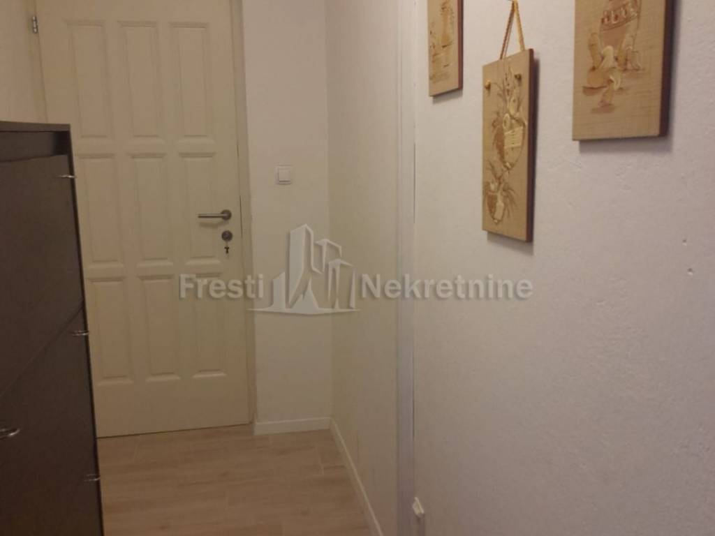 Stan u zgradi, Prodaja, Obrovac, Obrovac