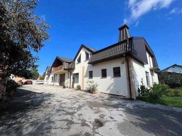 Poslovna zgrada, Prodaja, Velika Gorica - Okolica, Novo Čiće