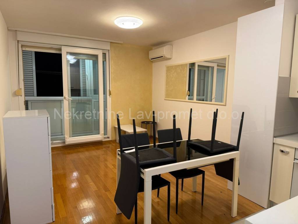 Stan u zgradi, Prodaja, Split, Split