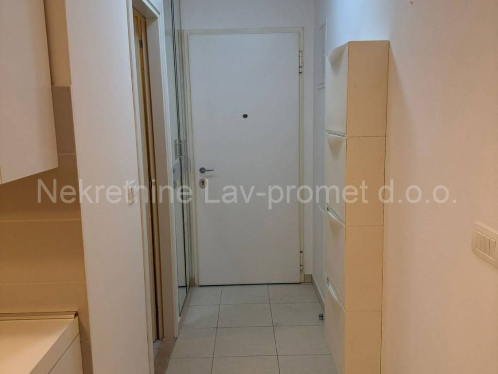 Stan u zgradi, Prodaja, Split, Split