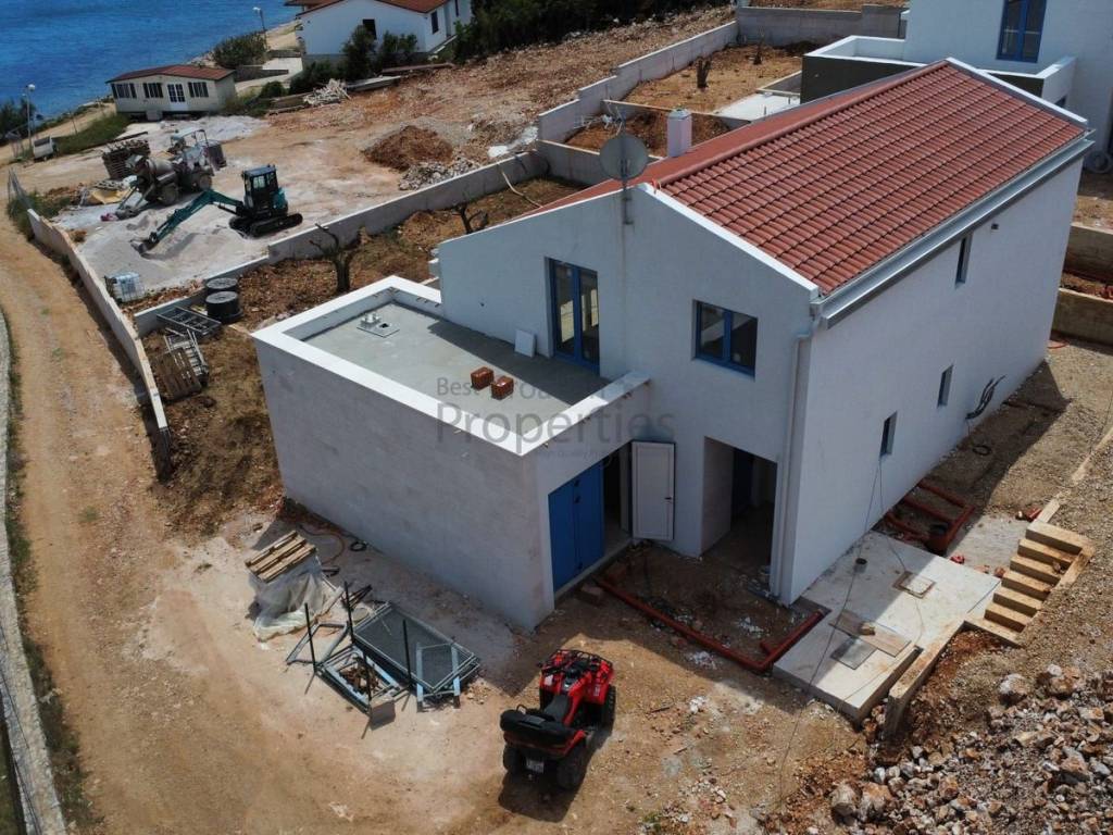 Vila, Prodaja, Sali, Žman