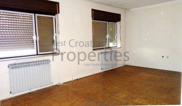 Stambeno-poslovni objekt, Prodaja, Zagreb, Sesvete