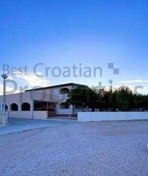 Apartman na moru, Prodaja, Vir, Vir