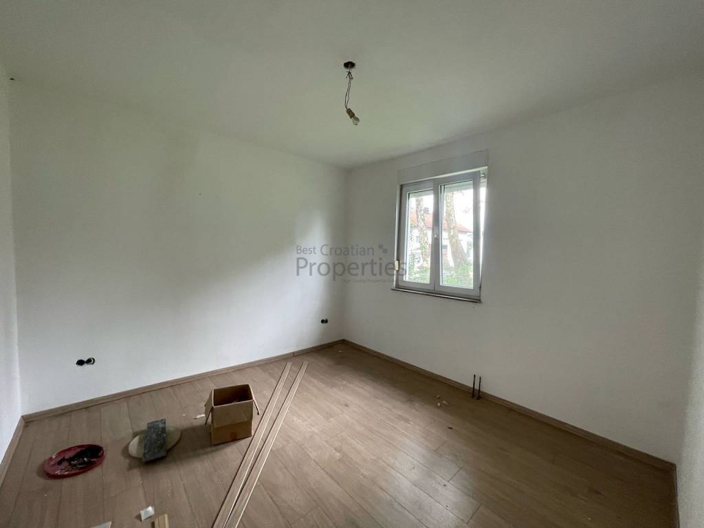 Samostojeća kuća, Prodaja, Jastrebarsko - Okolica, Gornji Desinec