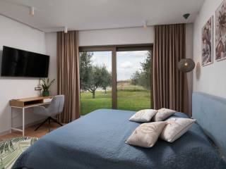 Vila, Prodaja, Zemunik donji, Smoković