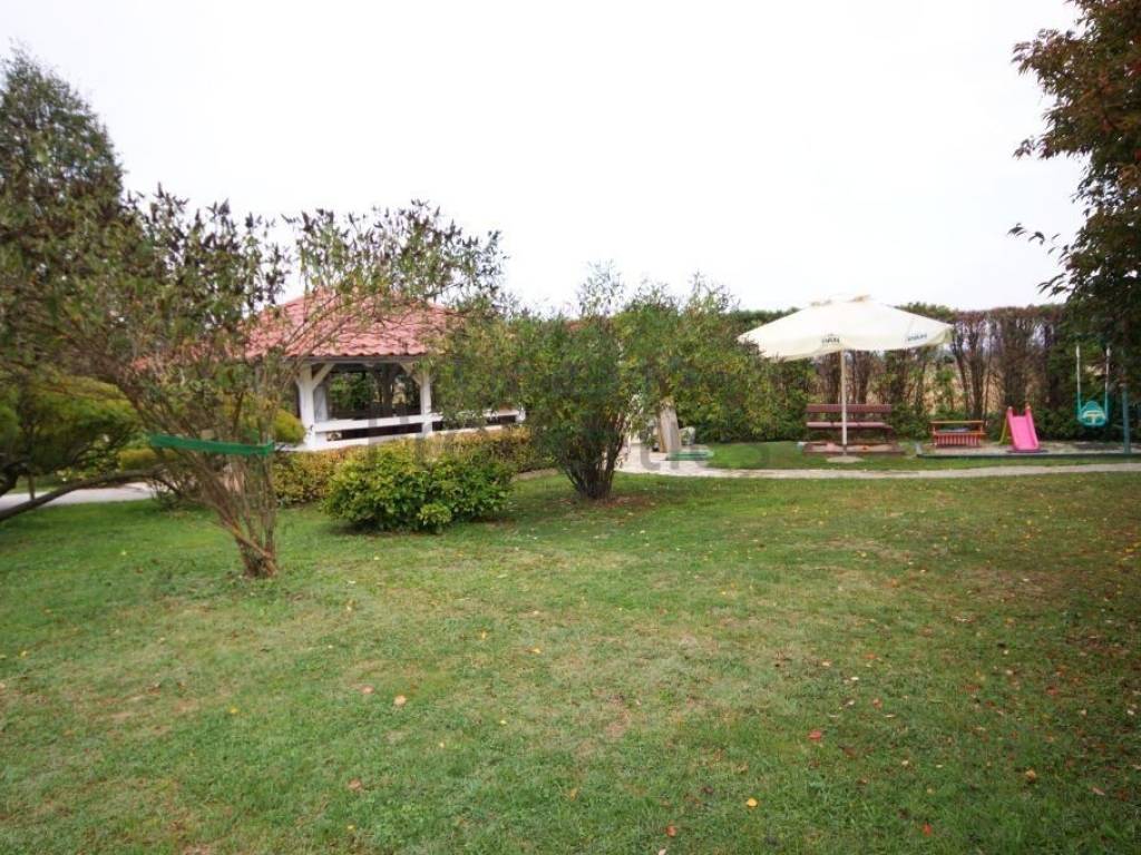 Vila, Prodaja, Stupnik, Donji Stupnik