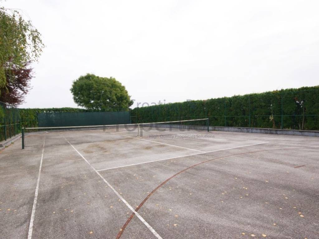 Vila, Prodaja, Stupnik, Donji Stupnik