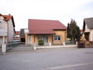 Obiteljska kuća, Prodaja, Zagreb, Sesvete