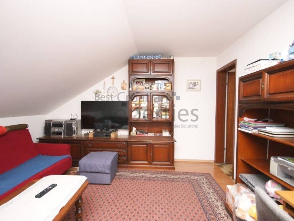 Obiteljska kuća, Prodaja, Zagreb, Sesvete