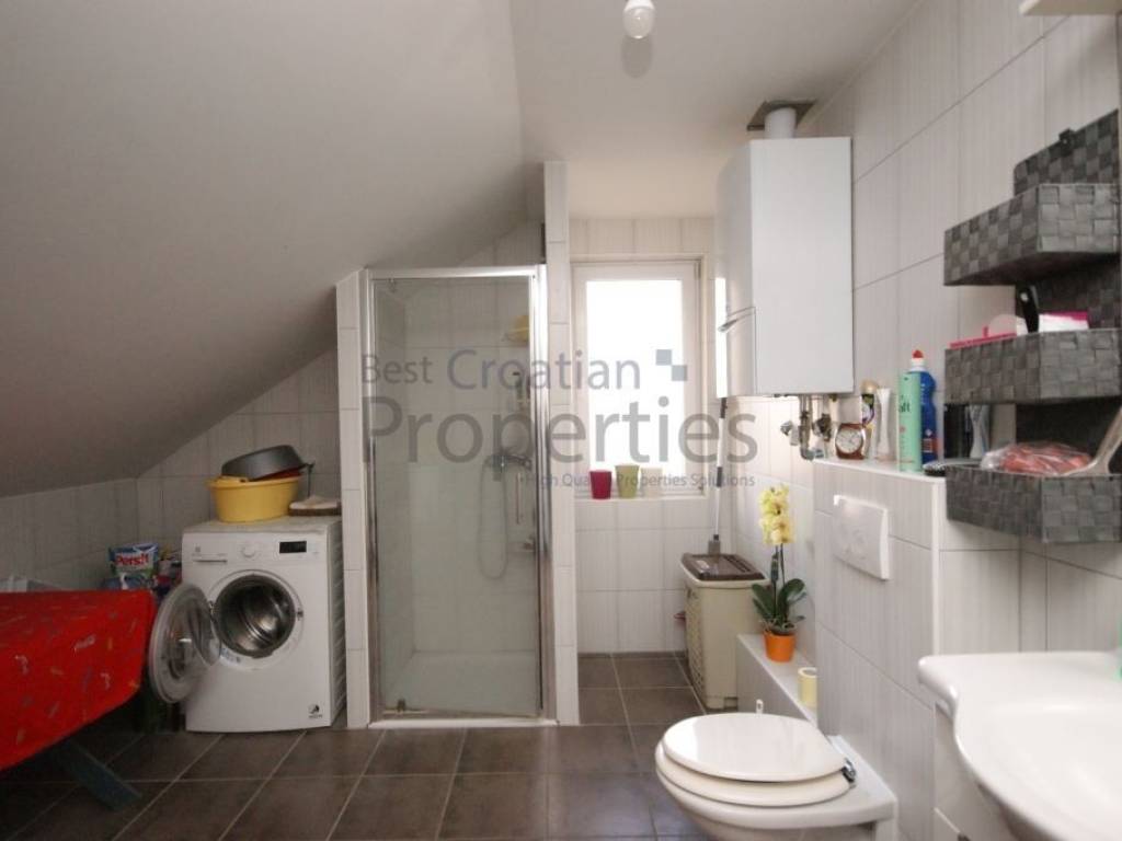 Obiteljska kuća, Prodaja, Zagreb, Sesvete