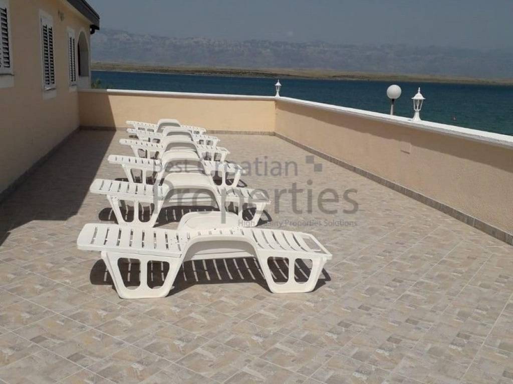 Apartman na moru, Prodaja, Vir, Vir