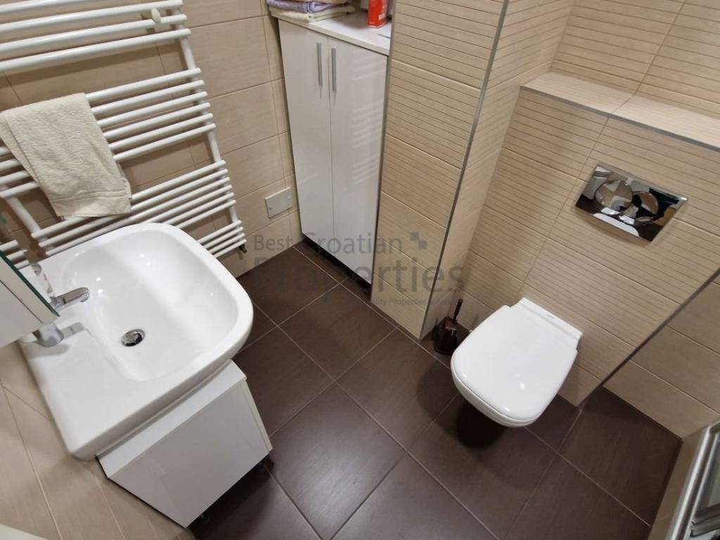 Ured, Najam, Zagreb, Gornji Grad - Medveščak