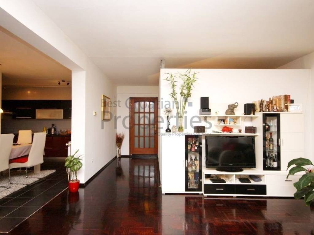 Stan u zgradi, Prodaja, Zagreb, Stenjevec