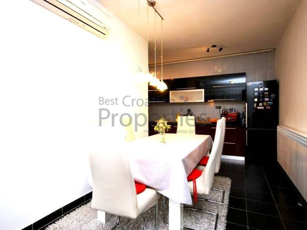 Stan u zgradi, Prodaja, Zagreb, Stenjevec