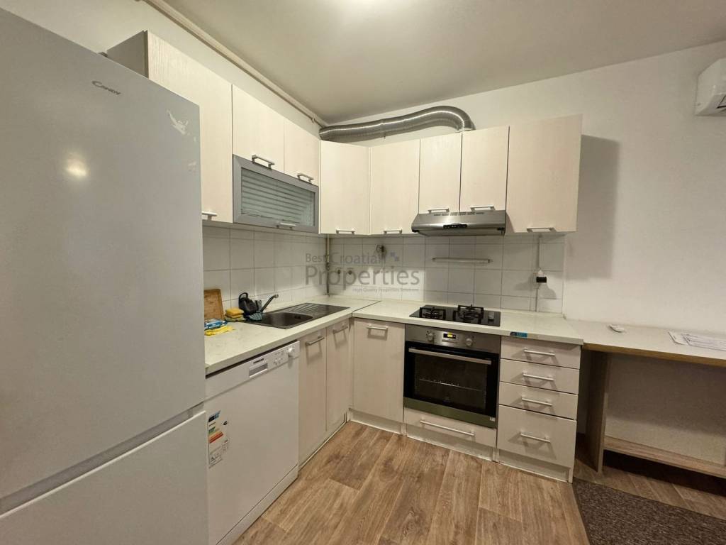 Stan u zgradi, Najam, Zagreb, Trešnjevka - jug