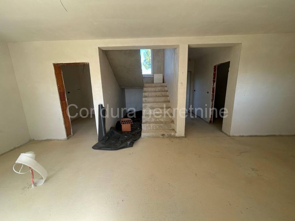 Dvojna kuća, Prodaja, Privlaka, Privlaka