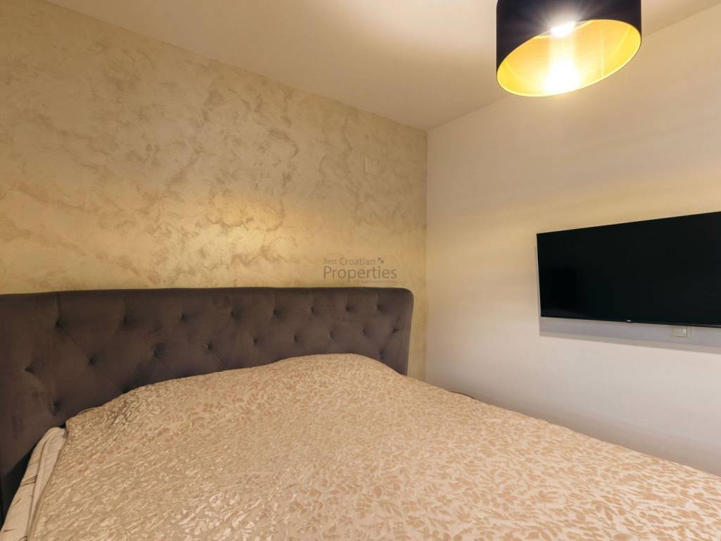 Stan u zgradi, Prodaja, Sveti Filip i Jakov, Turanj