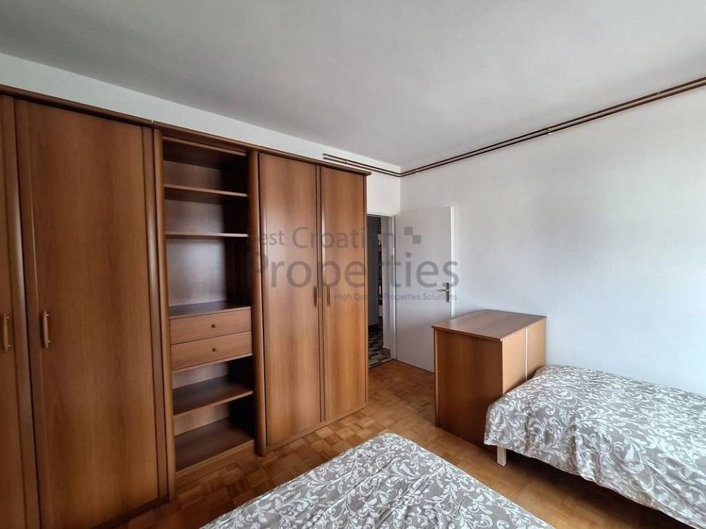 Samostojeća kuća, Najam, Zagreb, Donja Dubrava