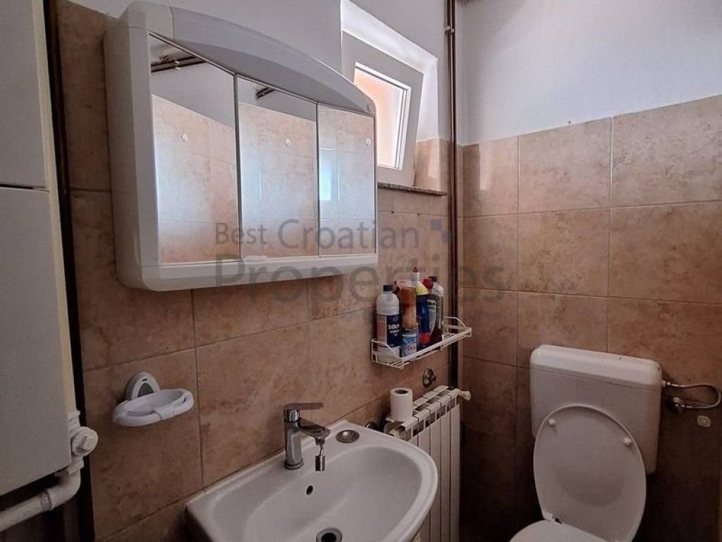 Samostojeća kuća, Najam, Zagreb, Donja Dubrava