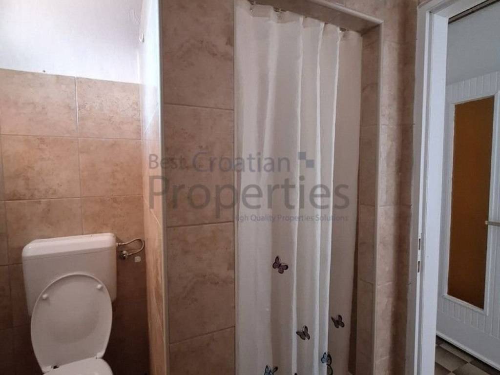 Samostojeća kuća, Najam, Zagreb, Donja Dubrava