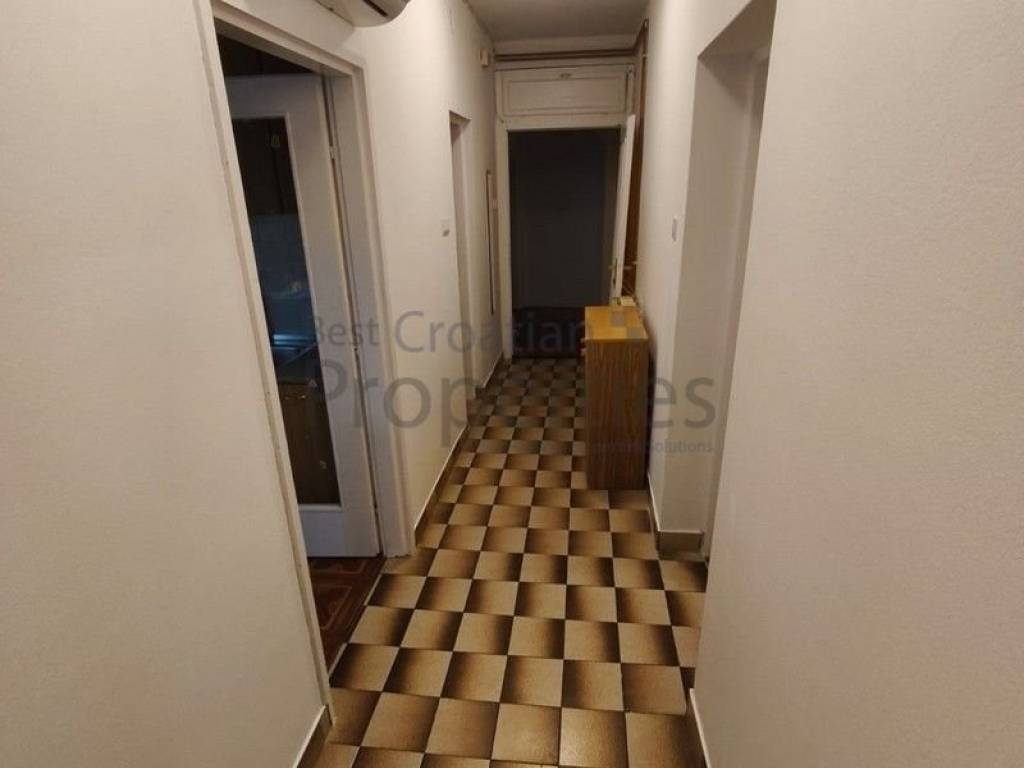 Samostojeća kuća, Najam, Zagreb, Donja Dubrava