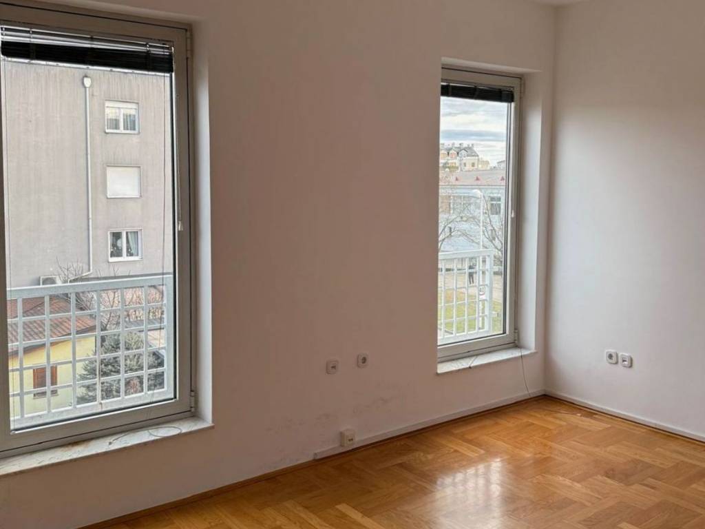 Poslovna zgrada, Najam, Zagreb, Stenjevec