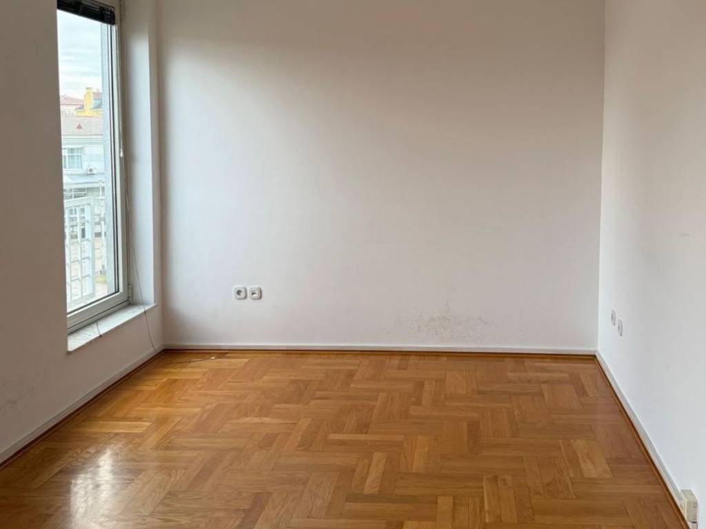 Poslovna zgrada, Najam, Zagreb, Stenjevec