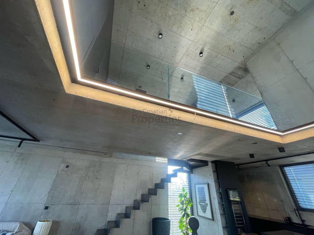 Luksuzna kuća, Prodaja, Zagreb - Okolica, Starjak