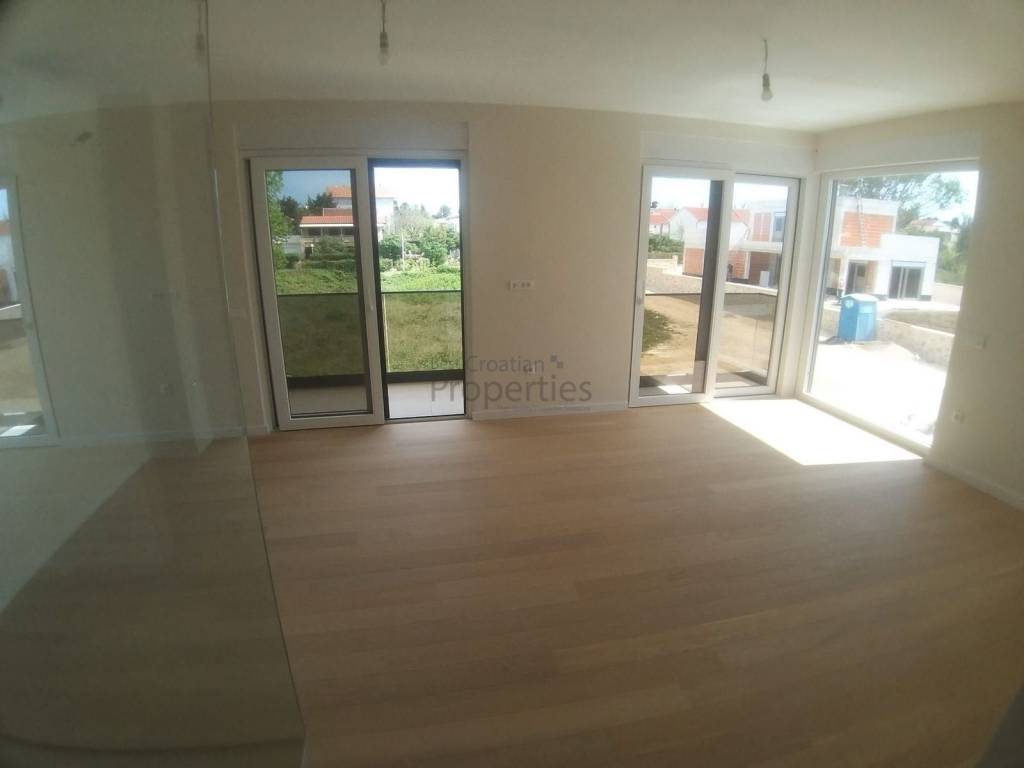 Luksuzna vila, Prodaja, Privlaka, Privlaka