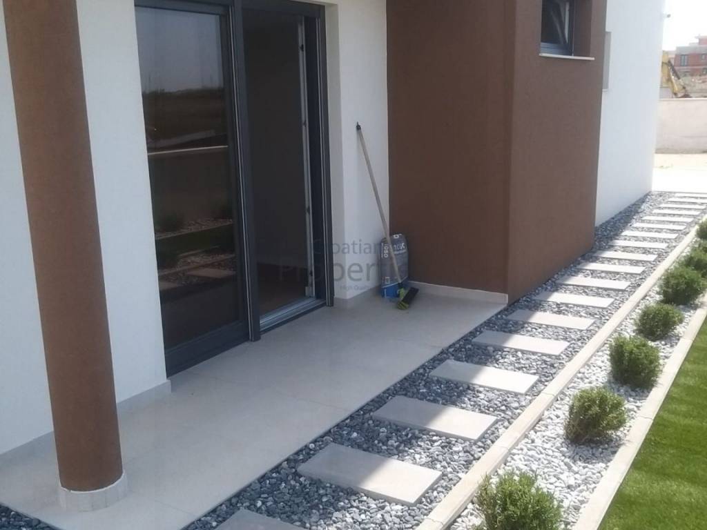 Luksuzna vila, Prodaja, Privlaka, Privlaka