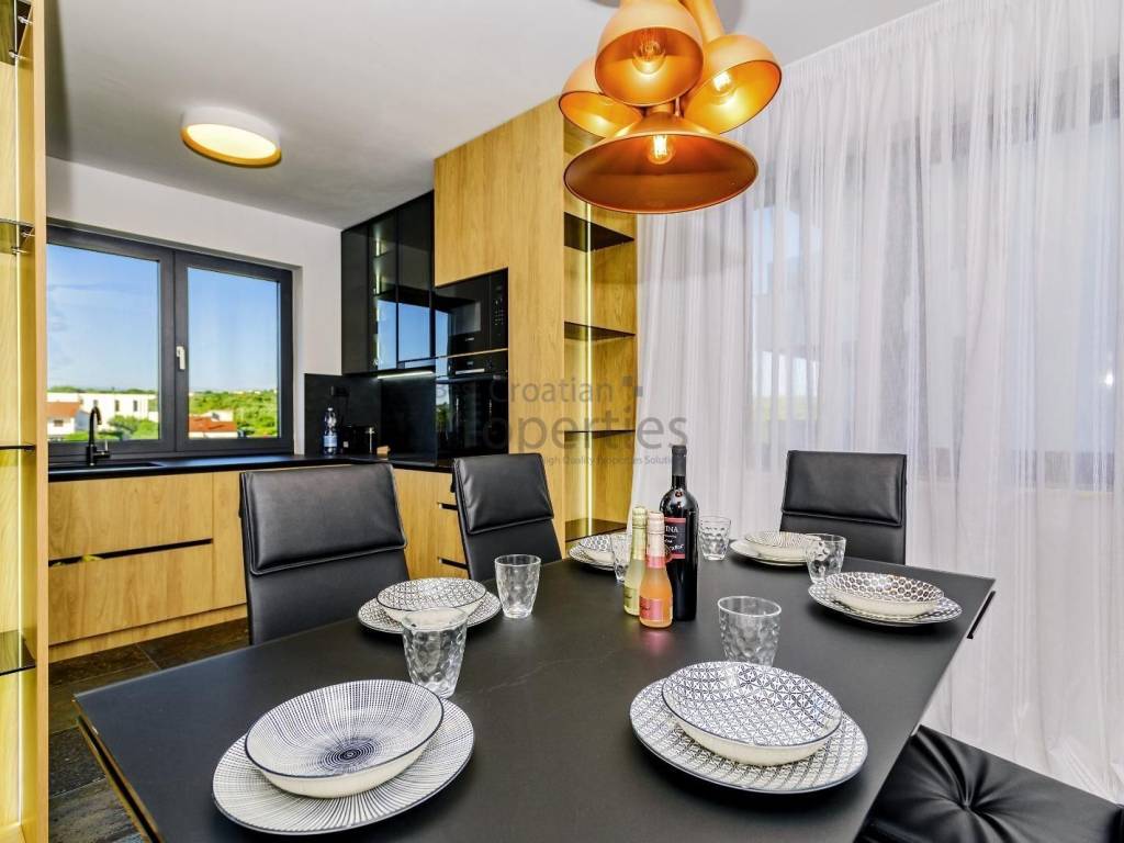 Stan u vili, Prodaja, Zadar - Okolica, Petrčane