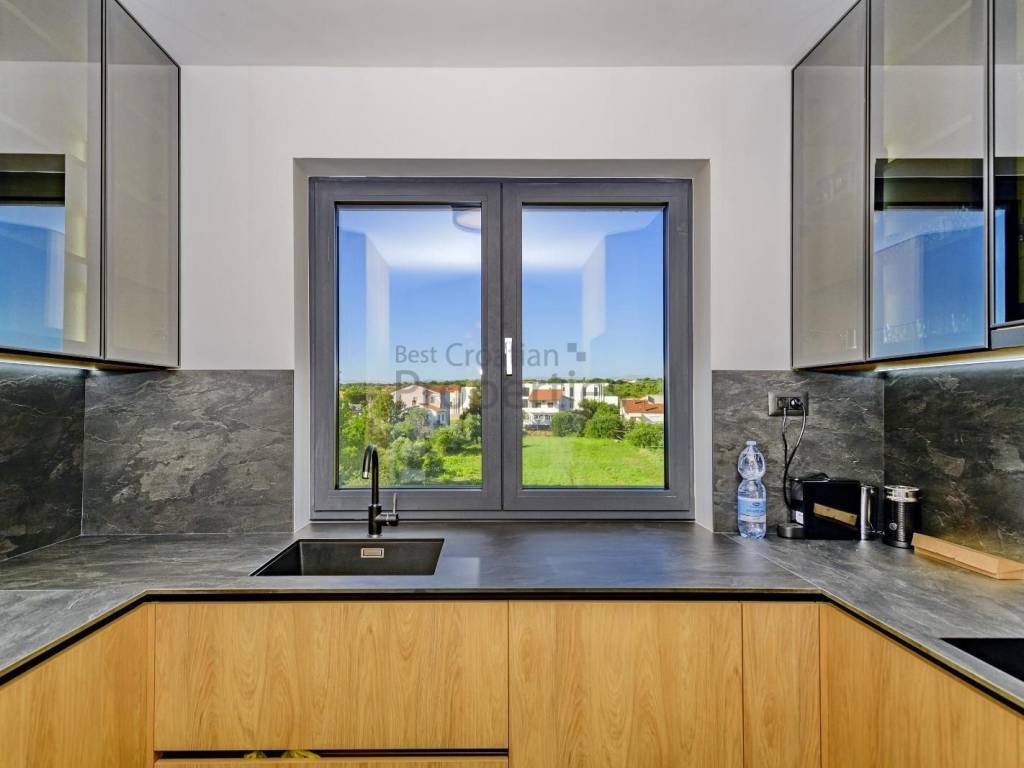 Stan u vili, Prodaja, Zadar - Okolica, Petrčane