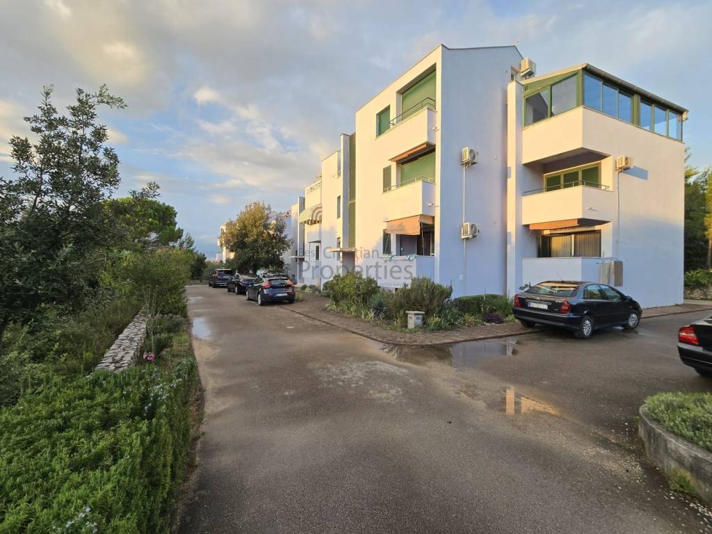 Stan u zgradi, Prodaja, Nin, Zaton