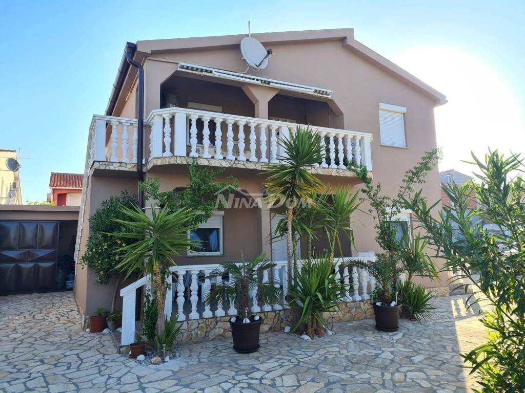 Apartmanska kuća, Prodaja, Vir, Vir