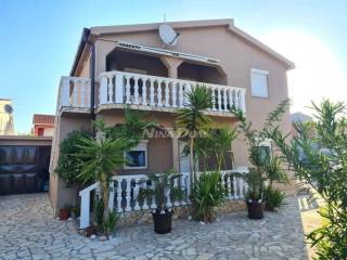 Apartmanska kuća, Prodaja, Vir, Vir