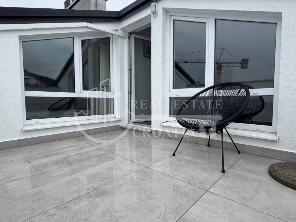 Stan u zgradi, najam, Zagreb,Špansko