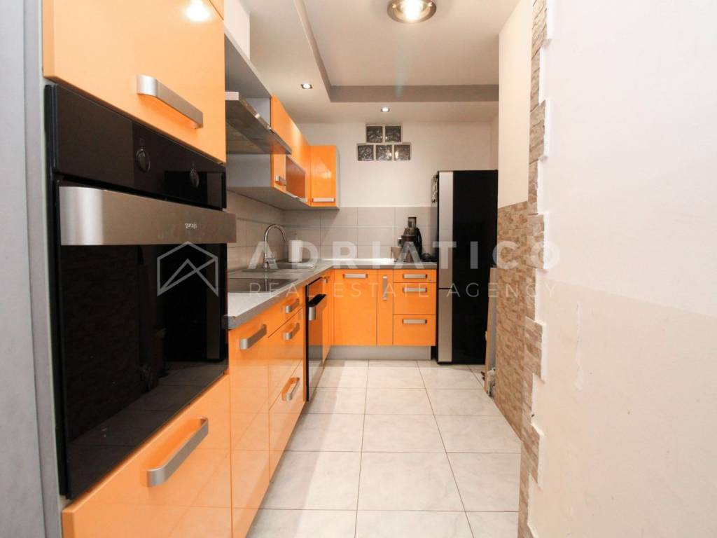 Stan u starijoj zgradi, Prodaja, Rovinj, Rovinj