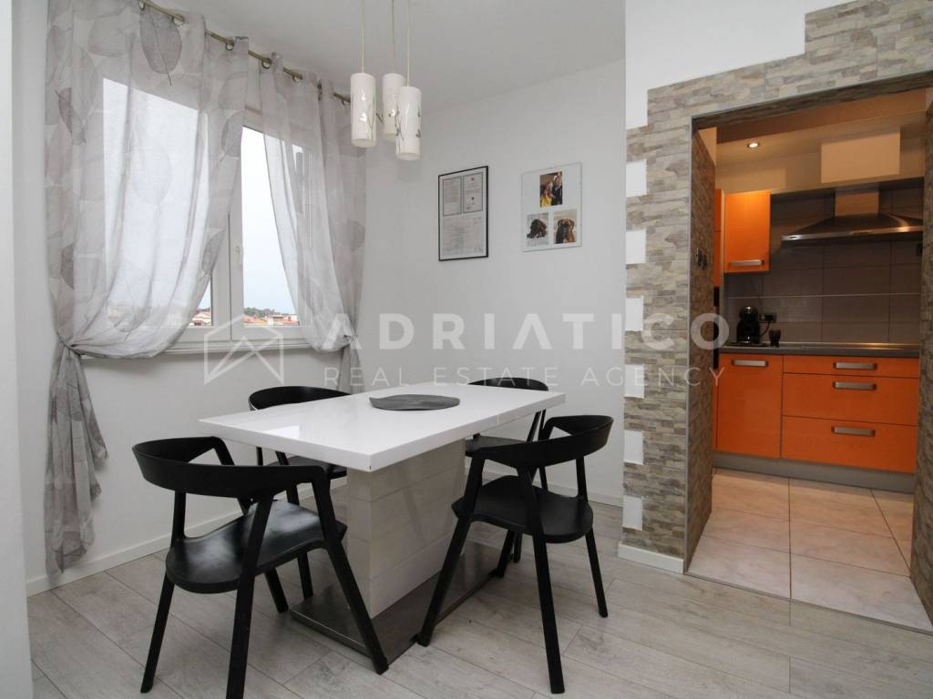 Stan u starijoj zgradi, Prodaja, Rovinj, Rovinj