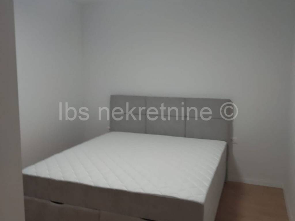 Stan u novogradnji, Najam, Sinj, Sinj