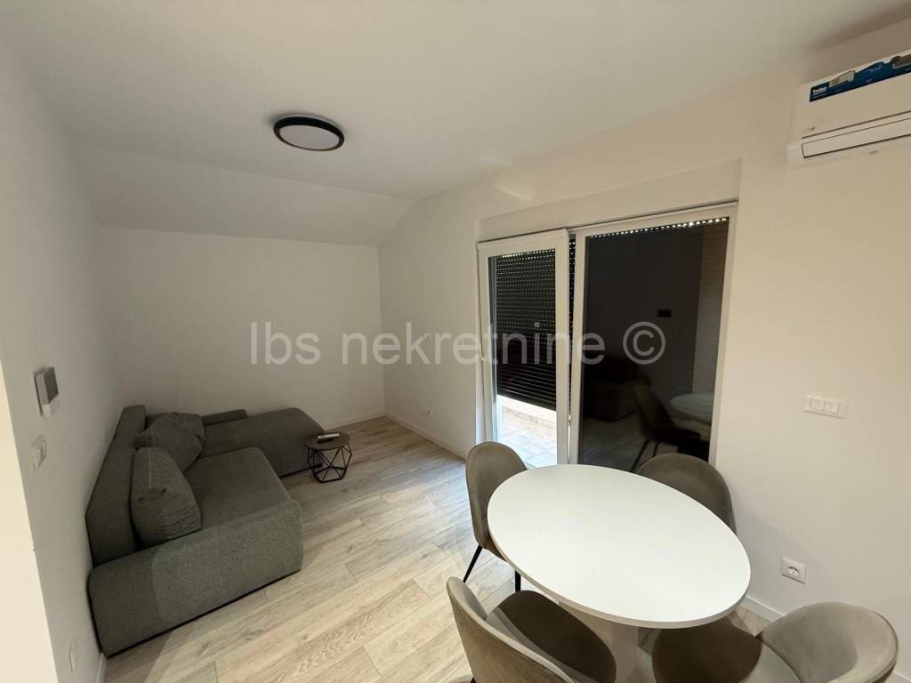 Stan u kući, Najam, Sinj, Sinj