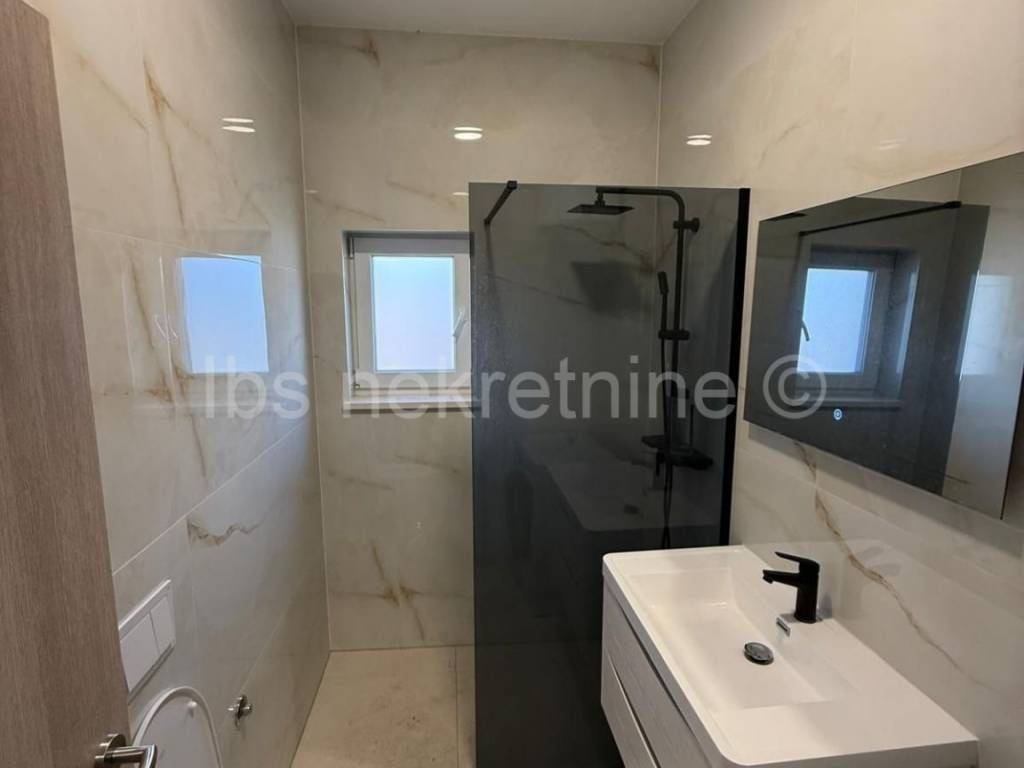 Stan u kući, Najam, Sinj, Sinj