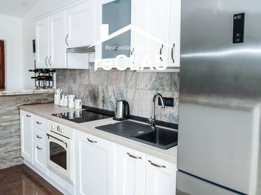 Kastela, Kastel Luksic