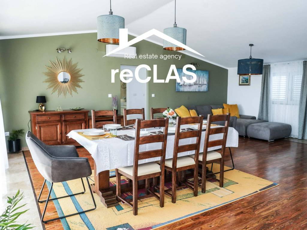 Kastela, Kastel Luksic