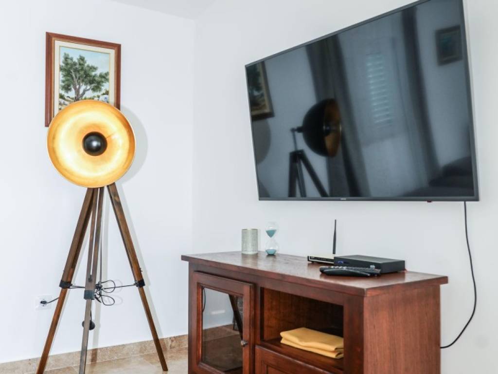 Kastela, Kastel Luksic