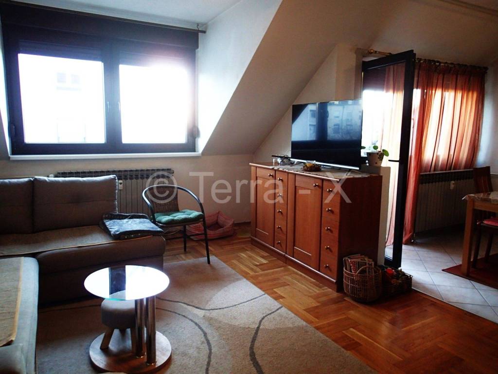 Stan viseetazni, Prodaja, Zagreb, Stenjevec