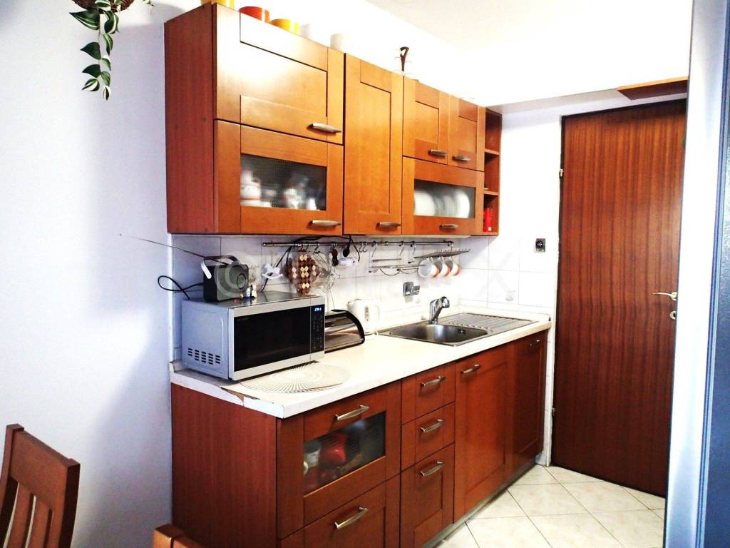 Stan viseetazni, Prodaja, Zagreb, Stenjevec