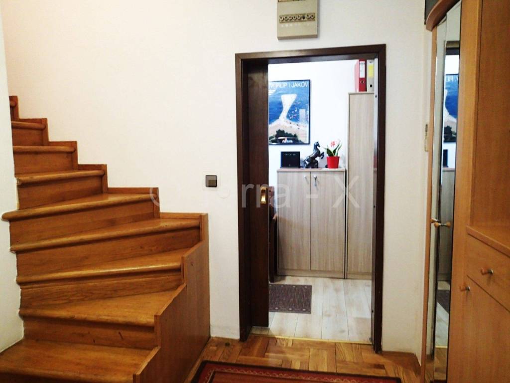 Stan viseetazni, Prodaja, Zagreb, Stenjevec