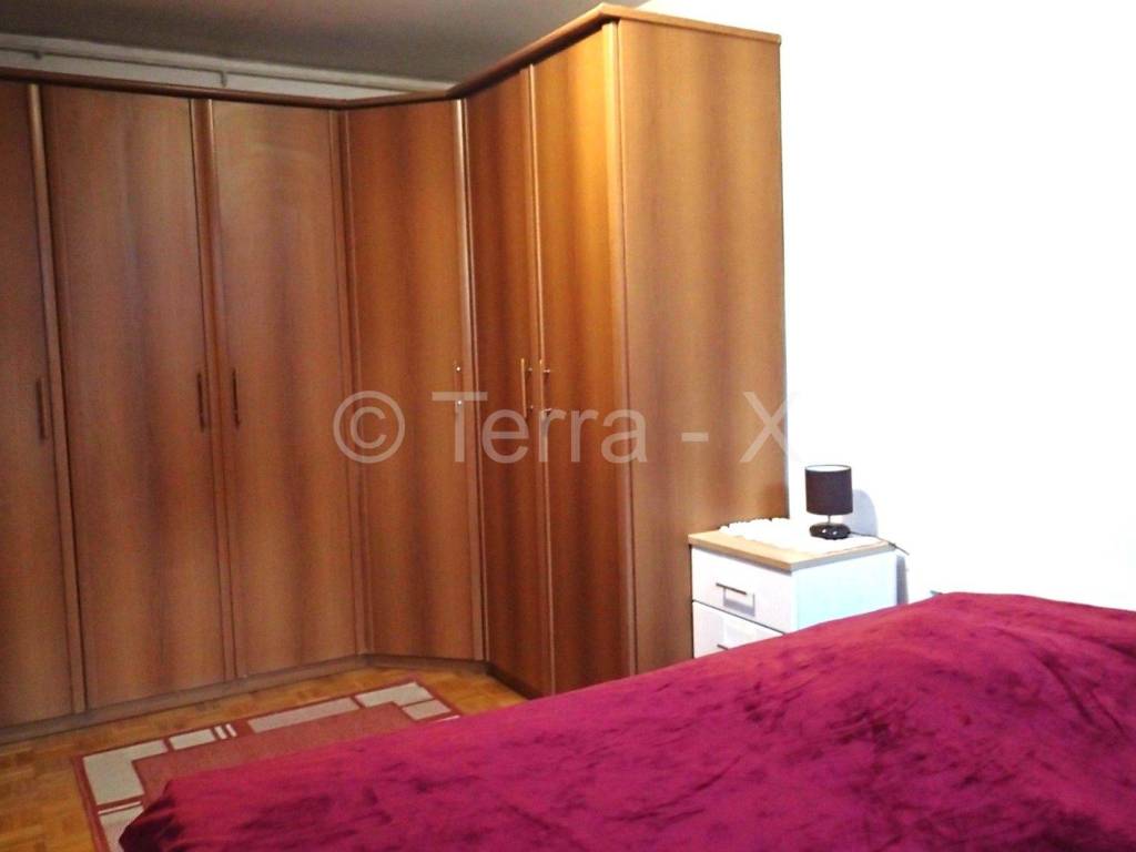 Stan viseetazni, Prodaja, Zagreb, Stenjevec