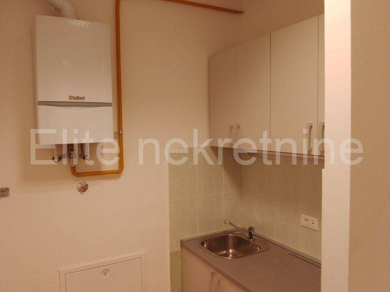 Poslovna zgrada, Najam, Rijeka, Zapad